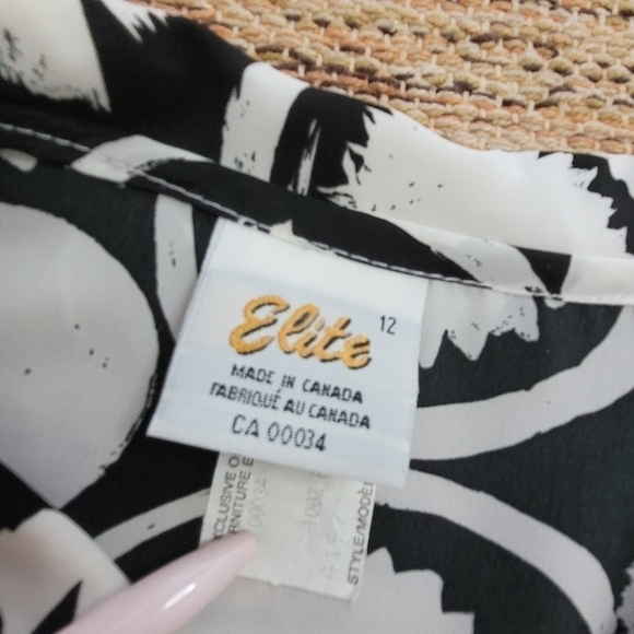 VINTAGE Satin Abstract Print Blouse - Picture 2 of 11